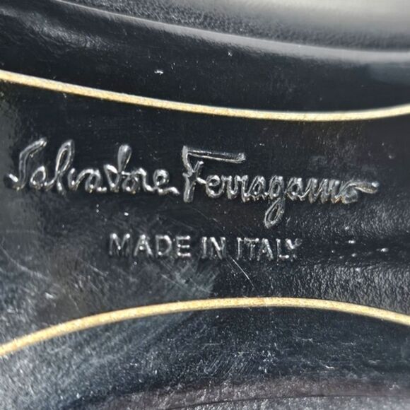 Salvatore Ferragamo Classic Black Calves Leather & Patent Leather Slip On Heels - Picture 9 of 13